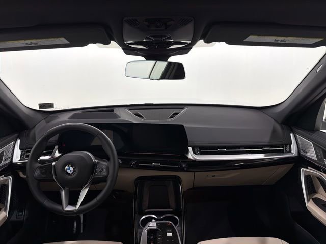 Used 2025 BMW X1 xDrive28i w/ Premium Package image 29