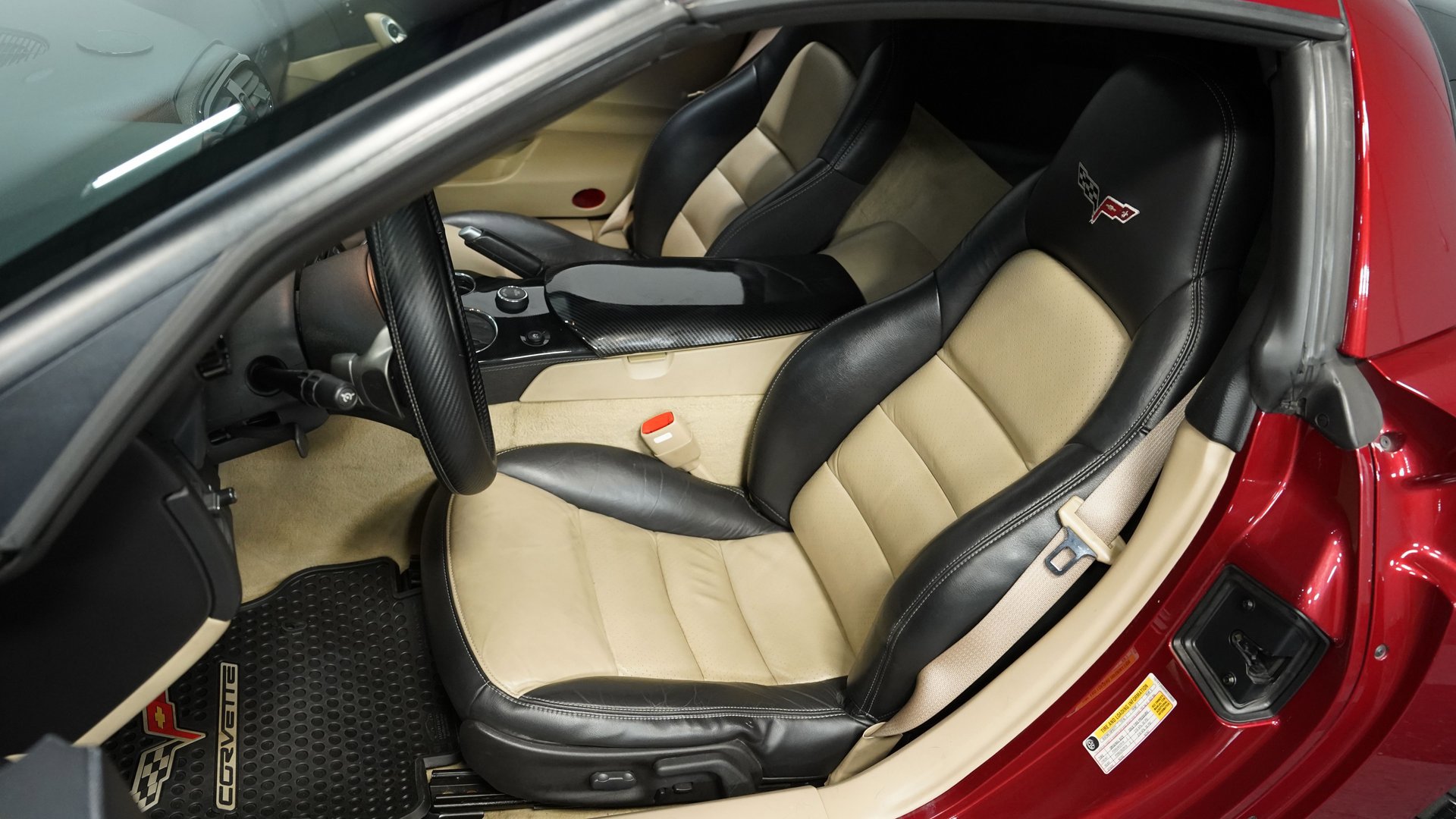 Used 2008 Chevrolet Corvette Coupe w/ Preferred Equipment Group image 38