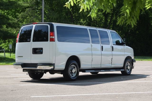 Used 2018 Chevrolet Express 3500 LT w/ LT Preferred Equipment Group RWD image 22