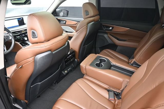 Used 2024 Acura MDX SH-AWD w/ Technology Package image 28