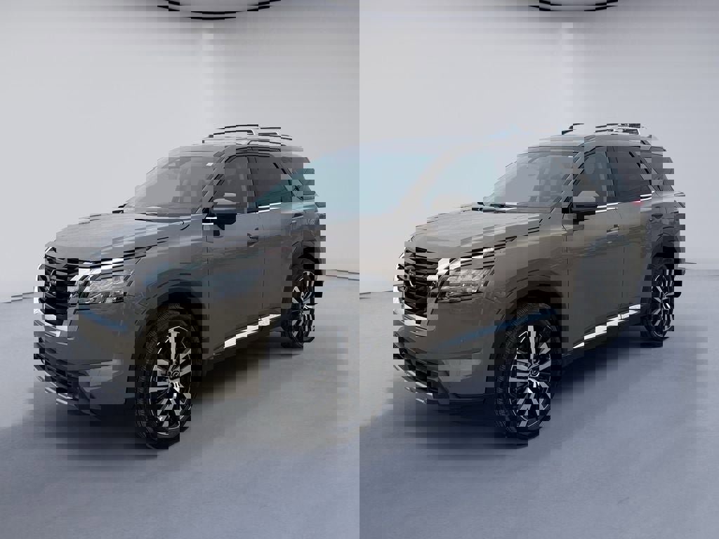 Used 2025 Nissan Pathfinder Platinum image 1