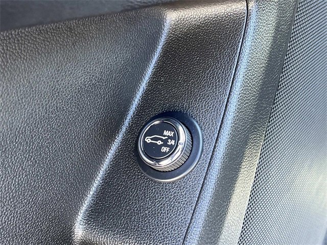 Used 2024 Chevrolet Traverse LT image 30