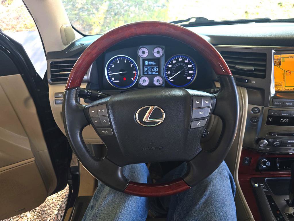 Used 2010 Lexus LX 570 4WD image 19