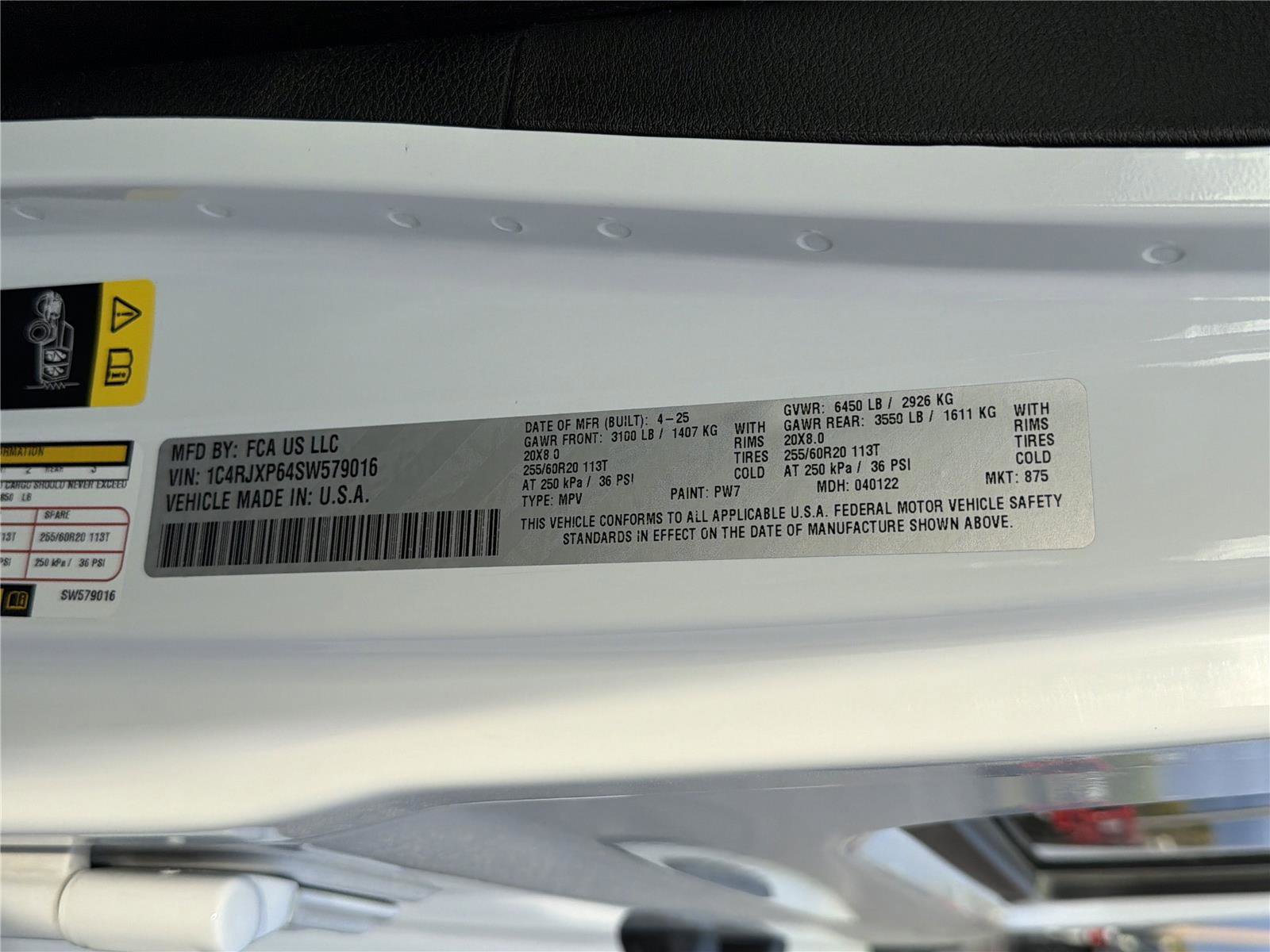 Used 2025 Jeep Wrangler Sahara w/ Safety Group image 33