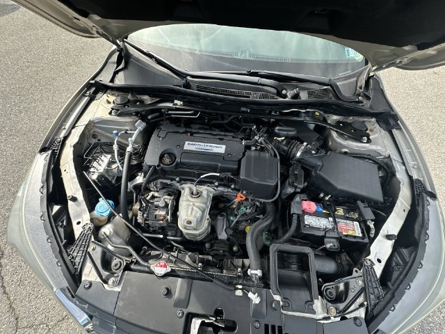 Used 2015 Honda Accord EX image 27