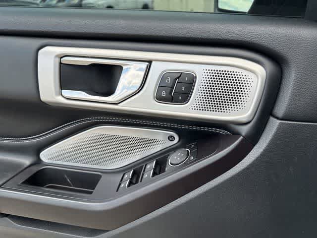 Used 2020 Ford Explorer ST w/ Premium Technology Package AWD/4WD image 15