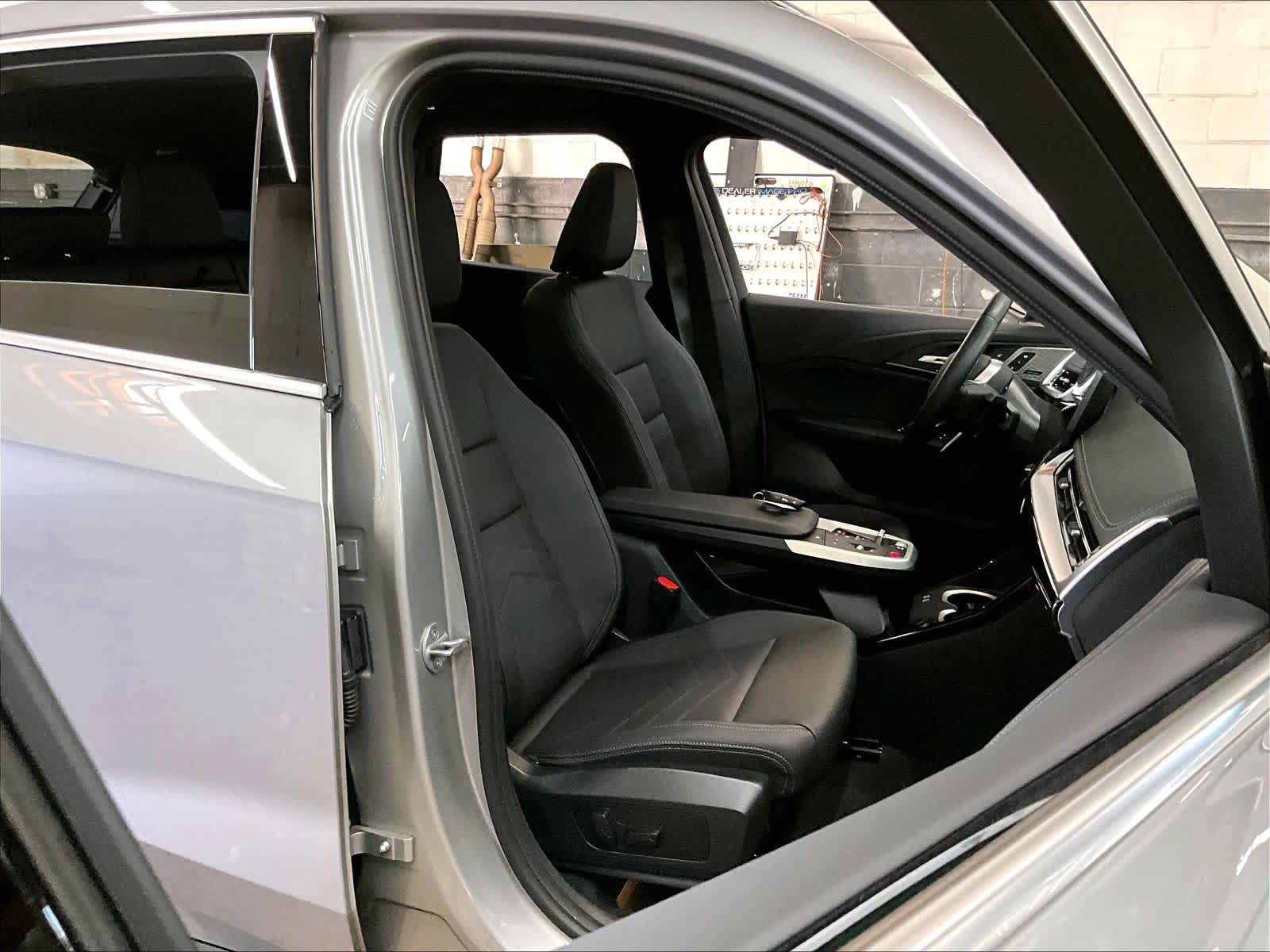 Used 2025 BMW X1 xDrive28i w/ Convenience Package AWD/4WD image 9