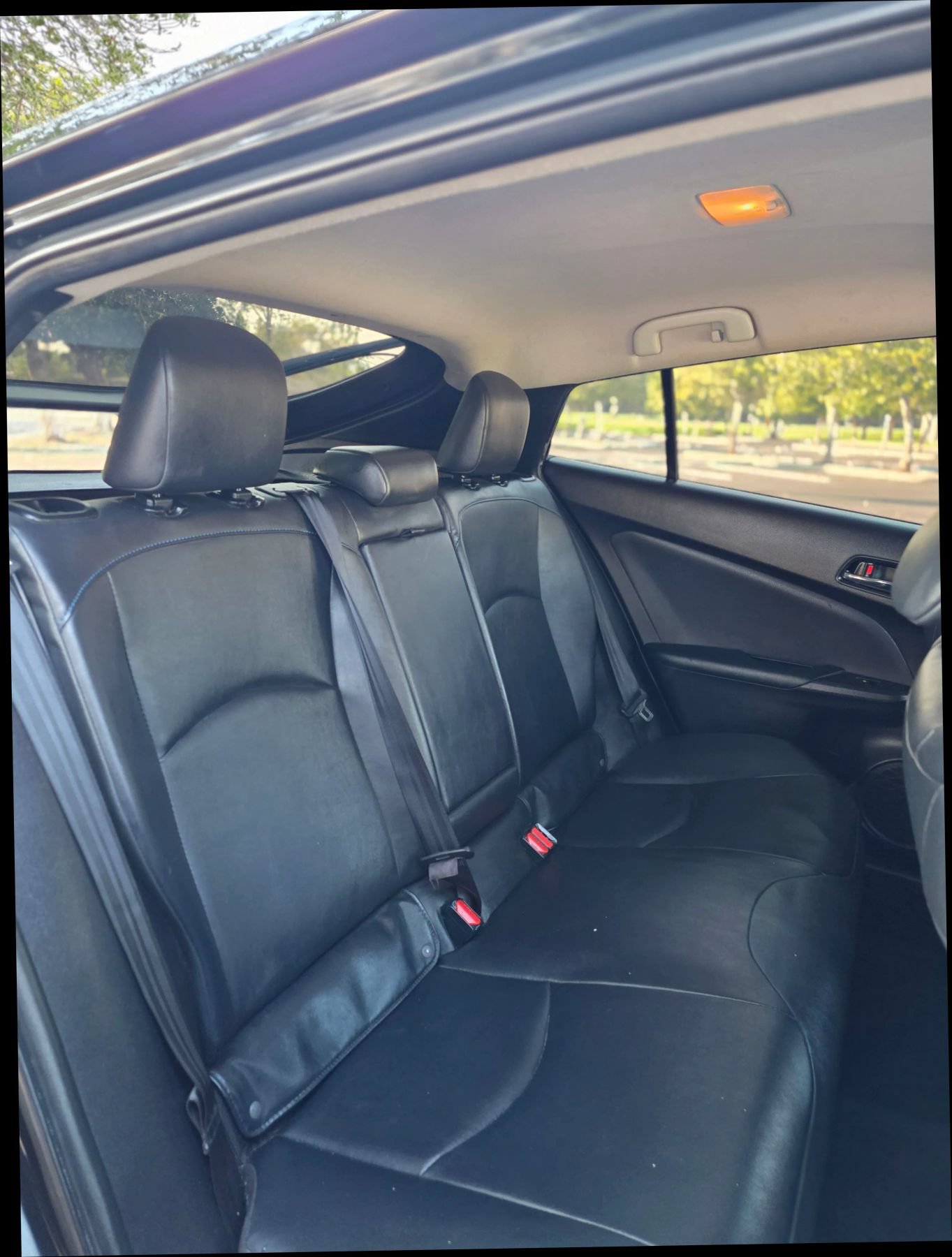 Used 2016 Toyota Prius Four Touring FWD image 41