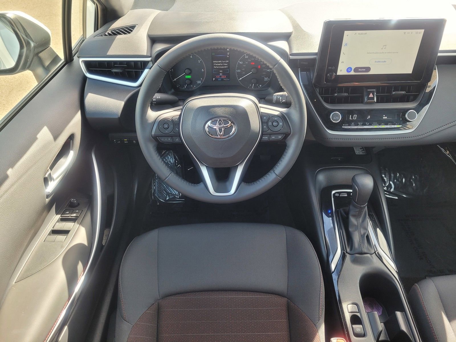 Used 2024 Toyota Corolla SE w/ SE Package image 14