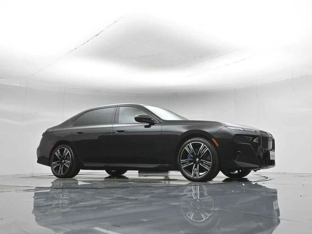 Used 2023 BMW 740i w/ Parking Assistance Package image 50