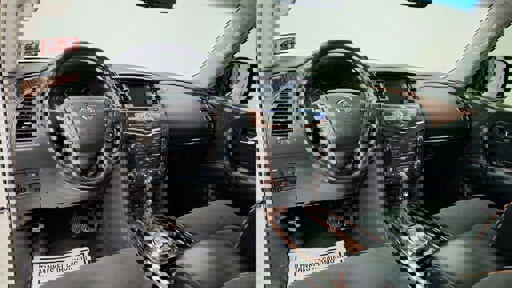 Used 2019 Nissan Armada SV w/ Driver Package image 11