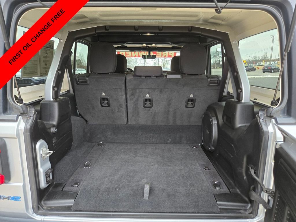 Used 2023 Jeep Wrangler Unlimited Rubicon 4xe w/ Cold Weather Group AWD/4WD image 20