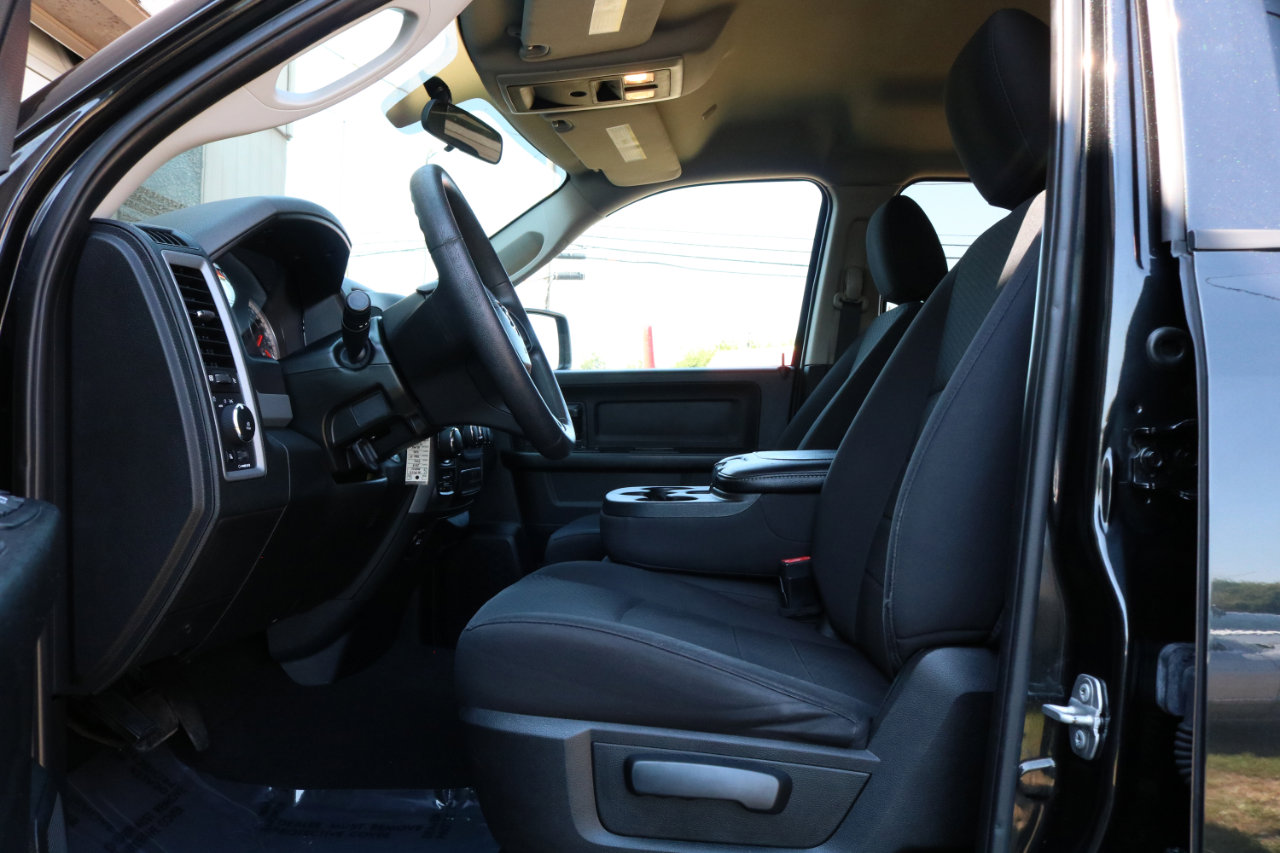 Used 2018 RAM 1500 Express w/ Black Ram 1500 Express Group image 15