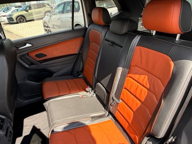 Used 2021 Volkswagen Tiguan SEL Premium R-Line AWD/4WD image 13