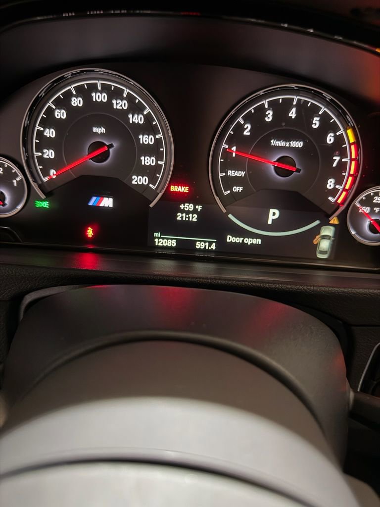 Used 2018 BMW M3 w/ Competition Package RWD image 5