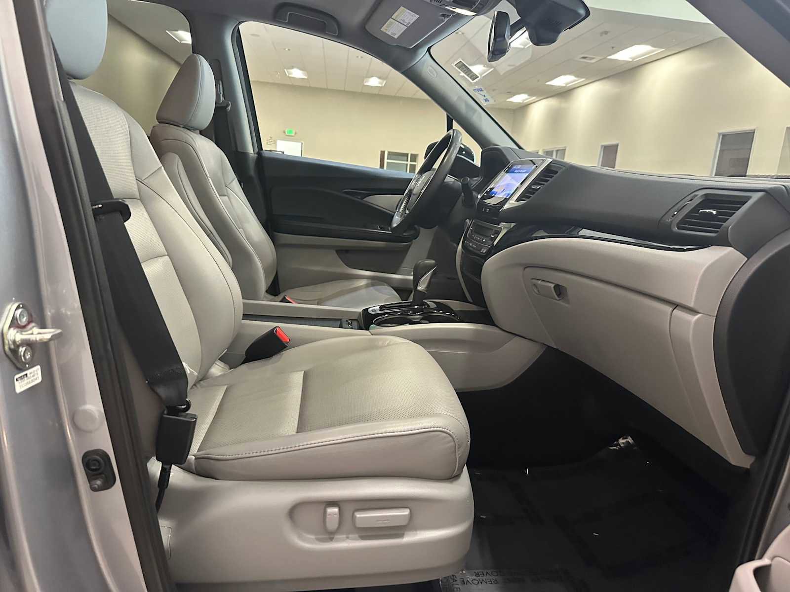 Used 2019 Honda Ridgeline RTL-E image 28