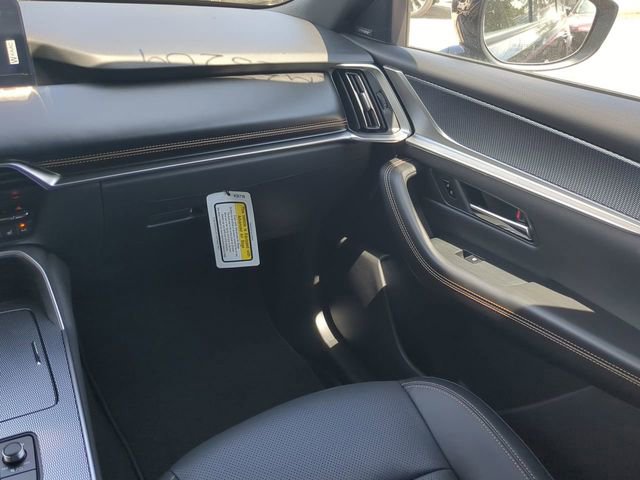 Used 2025 MAZDA CX-70 Plug-In Hybrid w/ Premium Plus AWD/4WD image 16