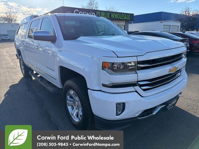 Used 2018 Chevrolet Silverado 1500 LTZ Z71 w/ LTZ Plus Package image 3