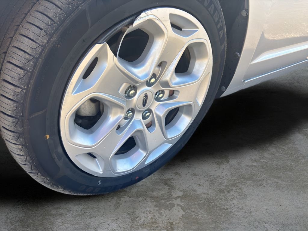 Used 2011 Ford Fusion SE FWD image 30