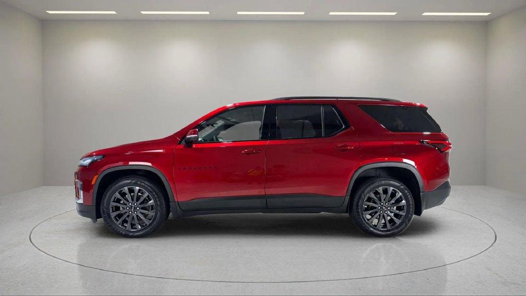 Used 2023 Chevrolet Traverse RS w/ LPO, Floor Liner Package AWD/4WD image 20