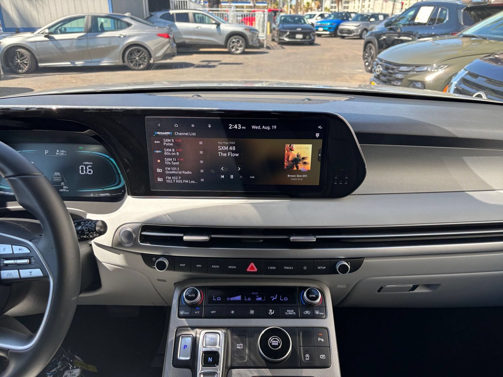 Used 2025 Hyundai Palisade SEL FWD image 16