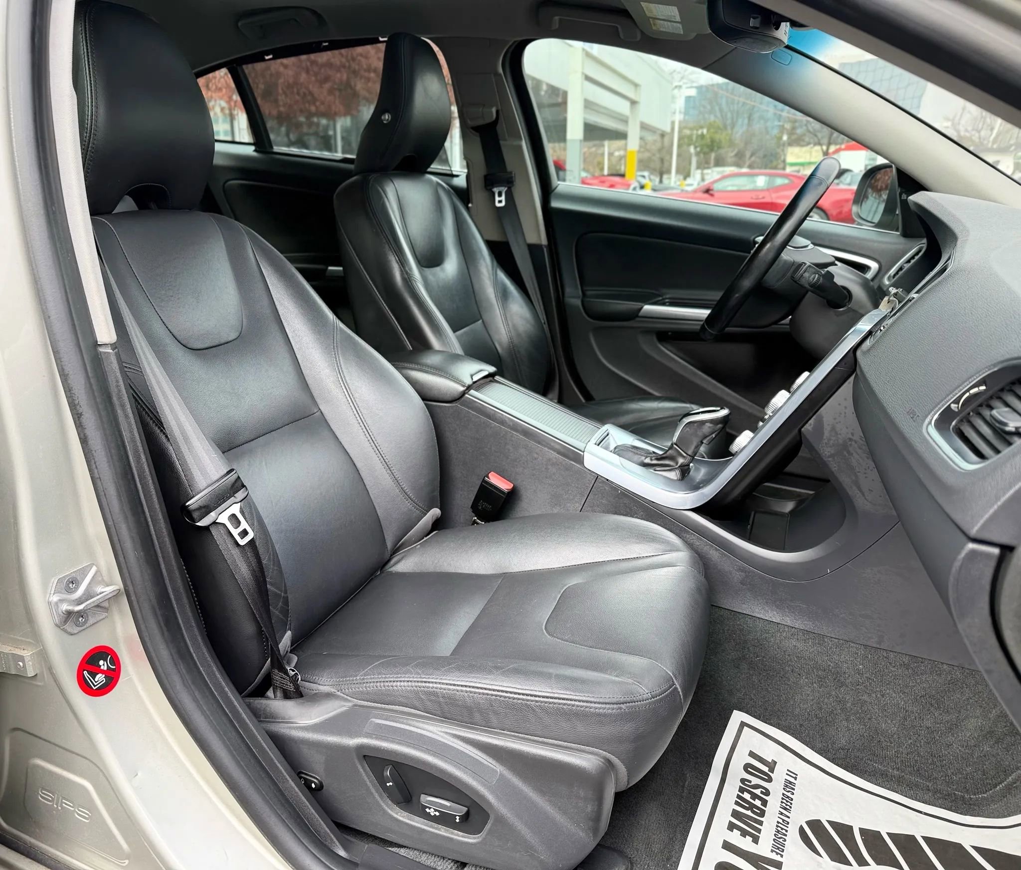 Used 2017 Volvo S60 T5 Inscription w/ Climate Package image 41