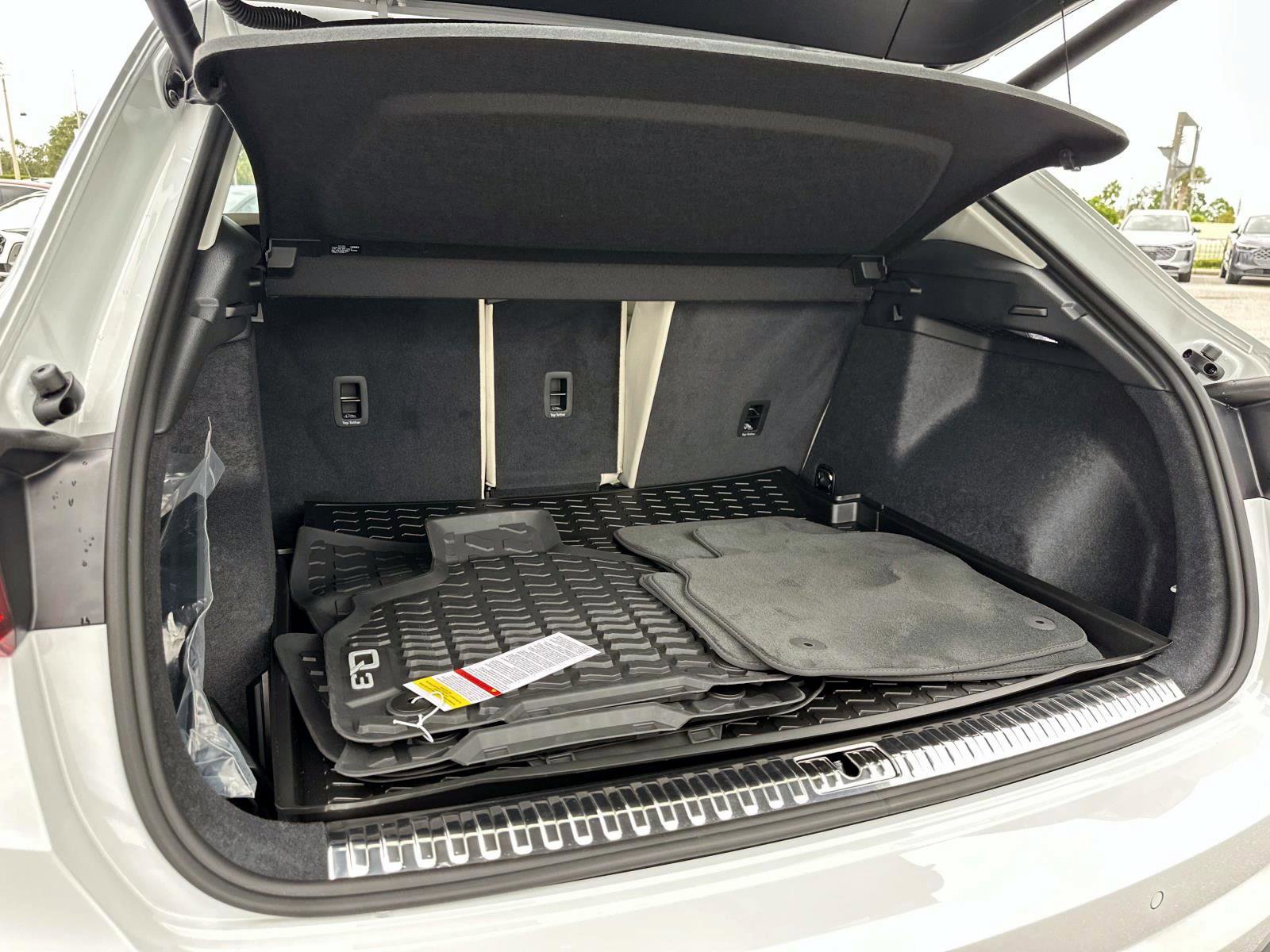 Used 2025 Audi Q3 2.0T Premium w/ Convenience Package image 10