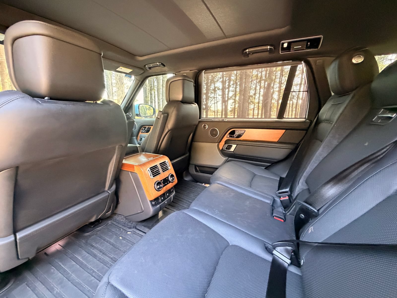 Used 2021 Land Rover Range Rover P525 Westminster Edition LWB AWD/4WD image 15