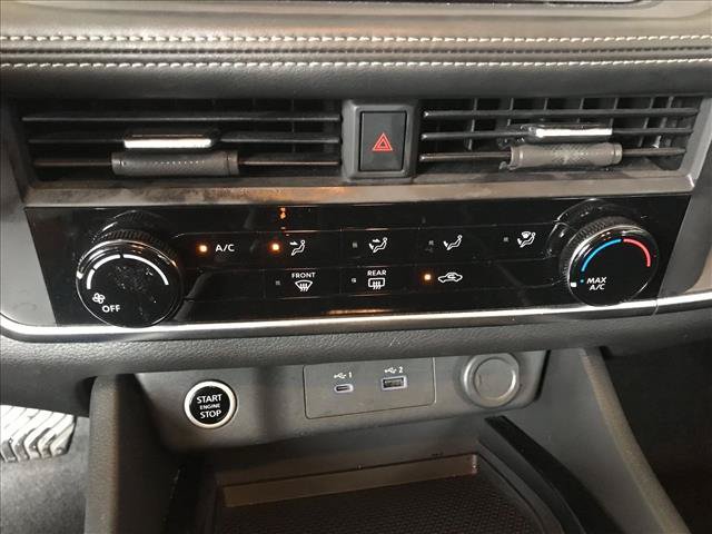 Used 2023 Nissan Rogue S AWD/4WD image 17