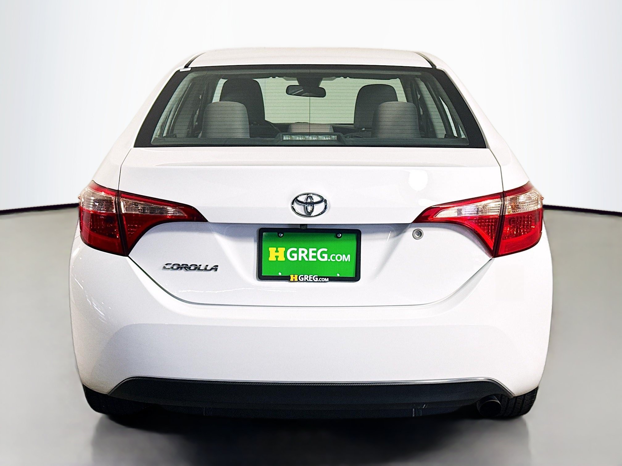 Used 2017 Toyota Corolla L w/ Carpet Mat Package (TMS) FWD image 8