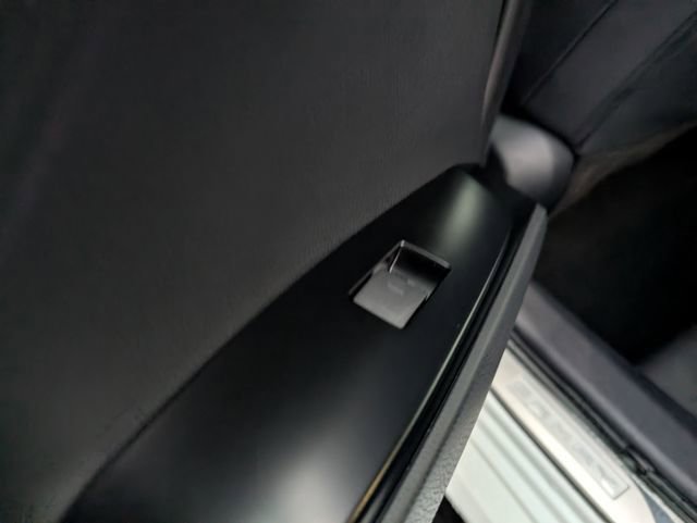 Used 2025 Toyota Camry XLE w/ Premium Plus Package image 12