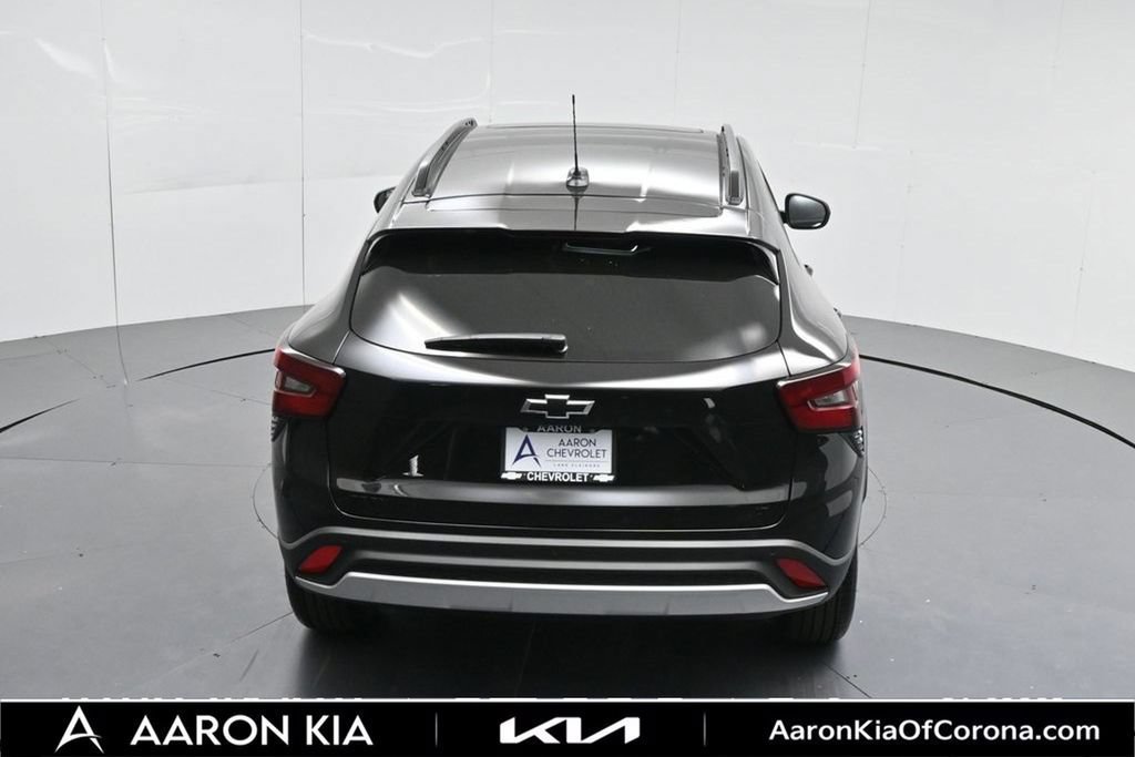 Used 2026 Chevrolet Trax LT w/ Sunroof Package FWD image 64