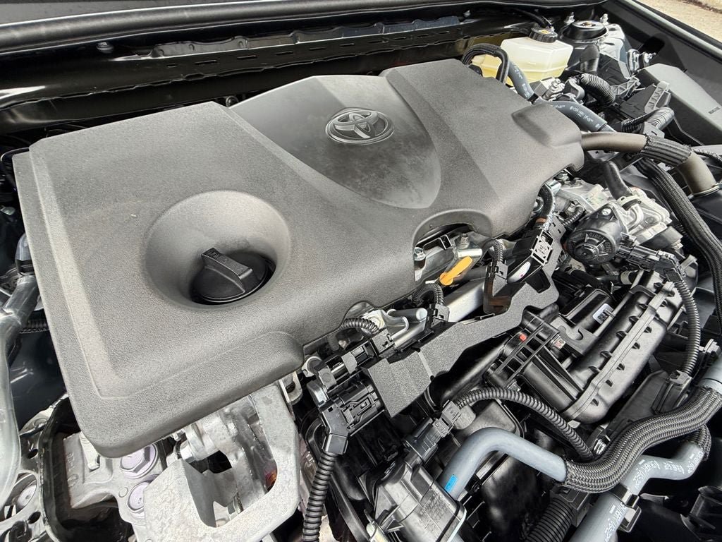 Used 2025 Toyota Camry SE w/ Multimedia Upgrade Package AWD/4WD image 30