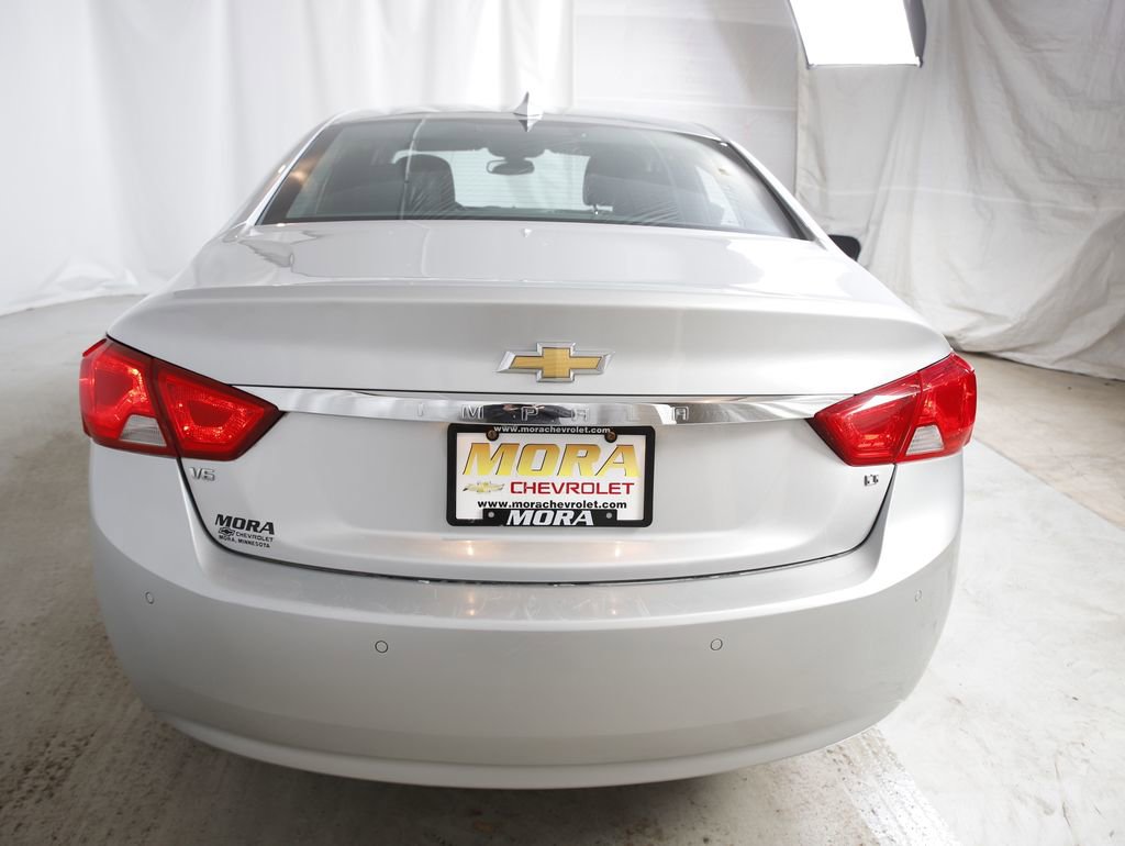 Used 2016 Chevrolet Impala LT w/ Convenience Package FWD image 4