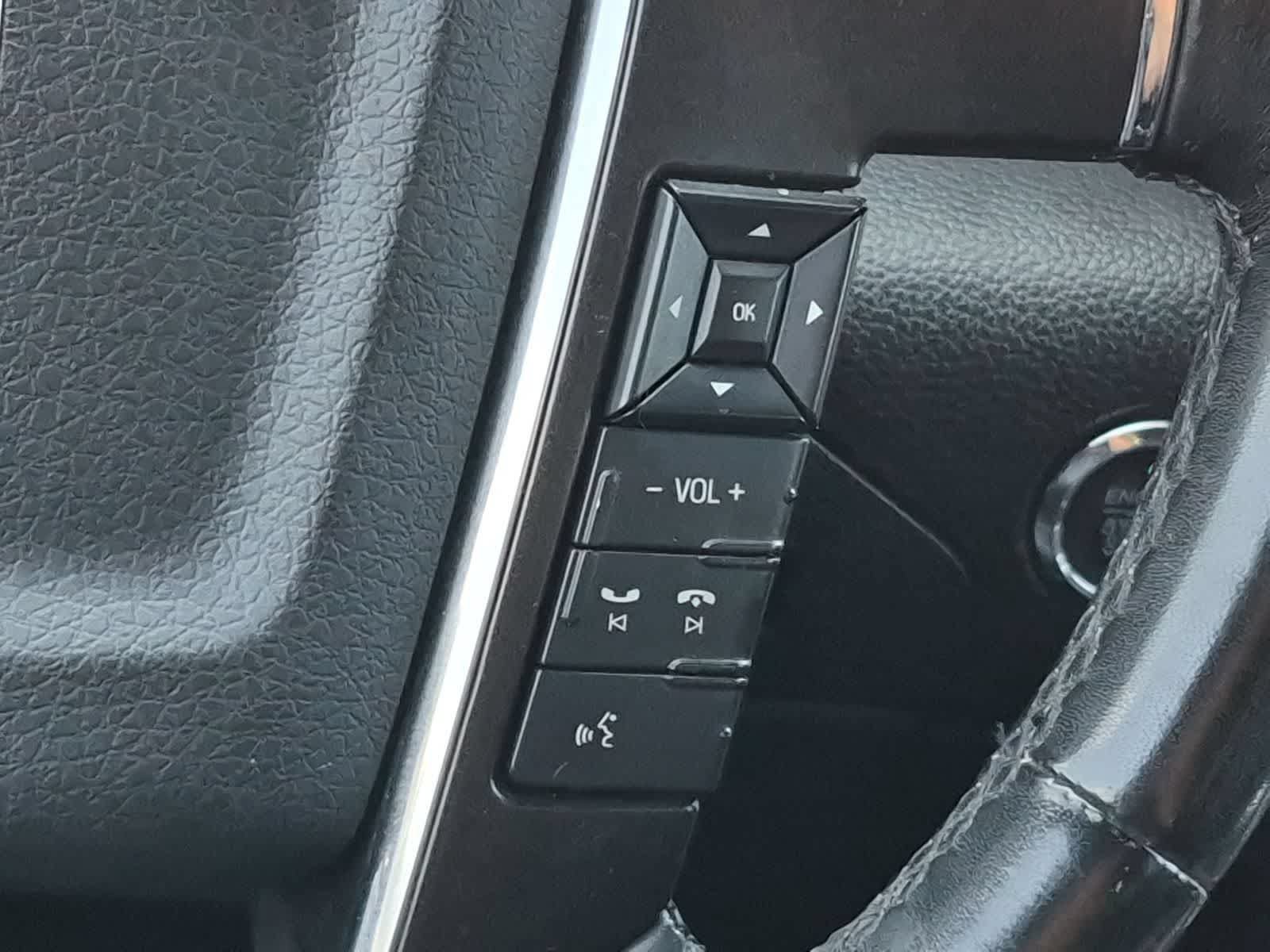 Used 2017 Lincoln Navigator Select AWD/4WD image 25