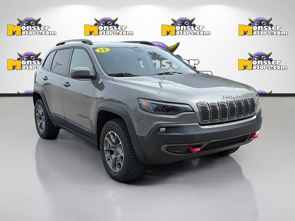 Used 2022 Jeep Cherokee Trailhawk w/ Trailhawk Elite Value Package AWD/4WD image 3