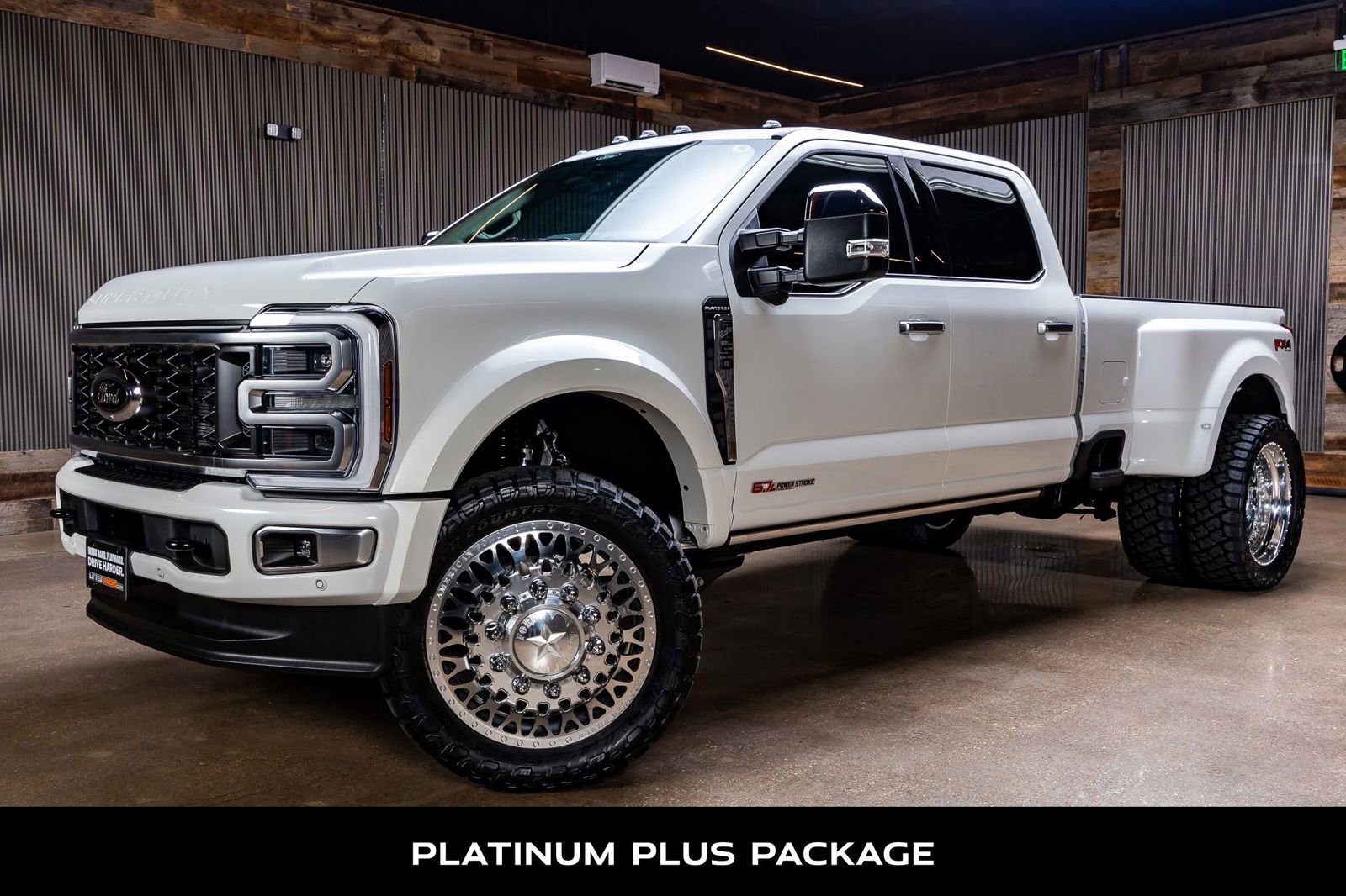 Used 2026 Ford F450 Platinum w/ Platinum Plus Package image 5