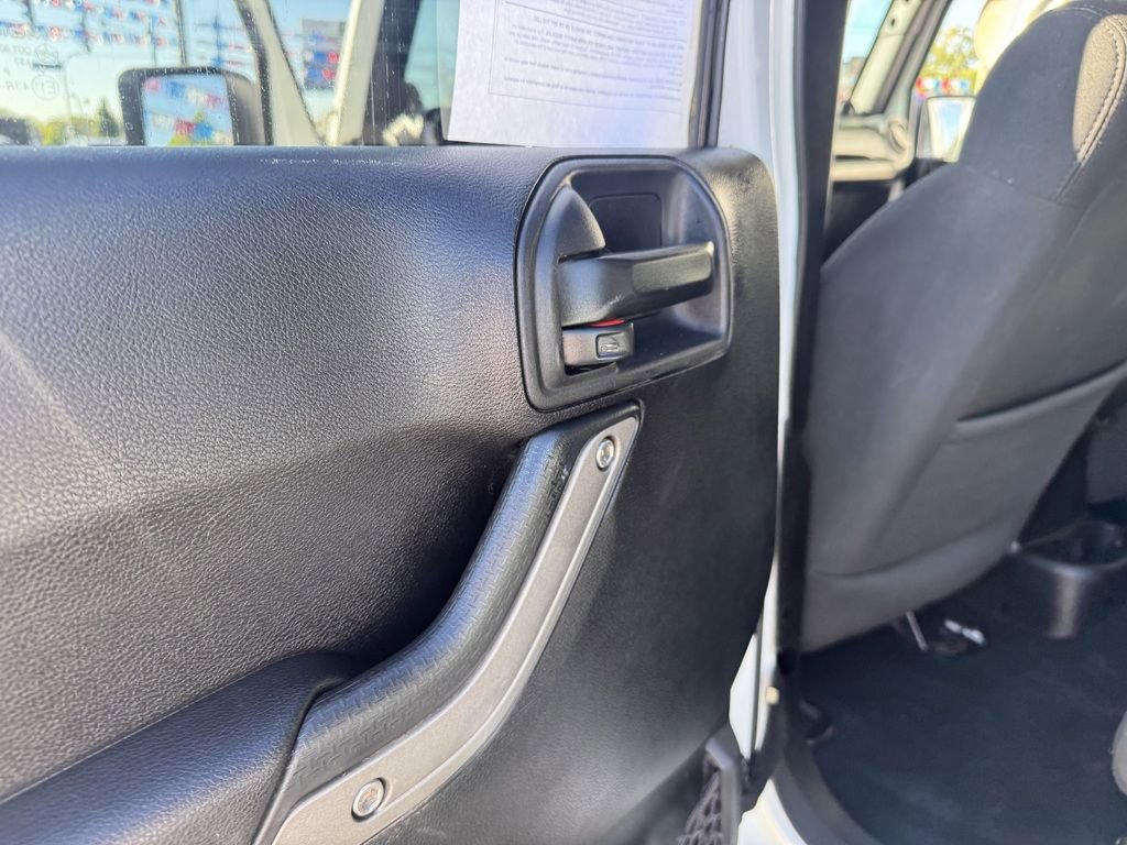 Used 2012 Jeep Wrangler Unlimited Sport image 19