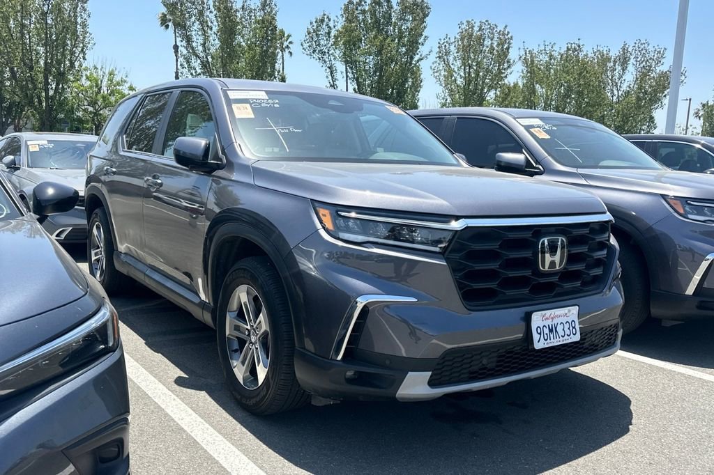 Used 2023 Honda Pilot EX-L image 2