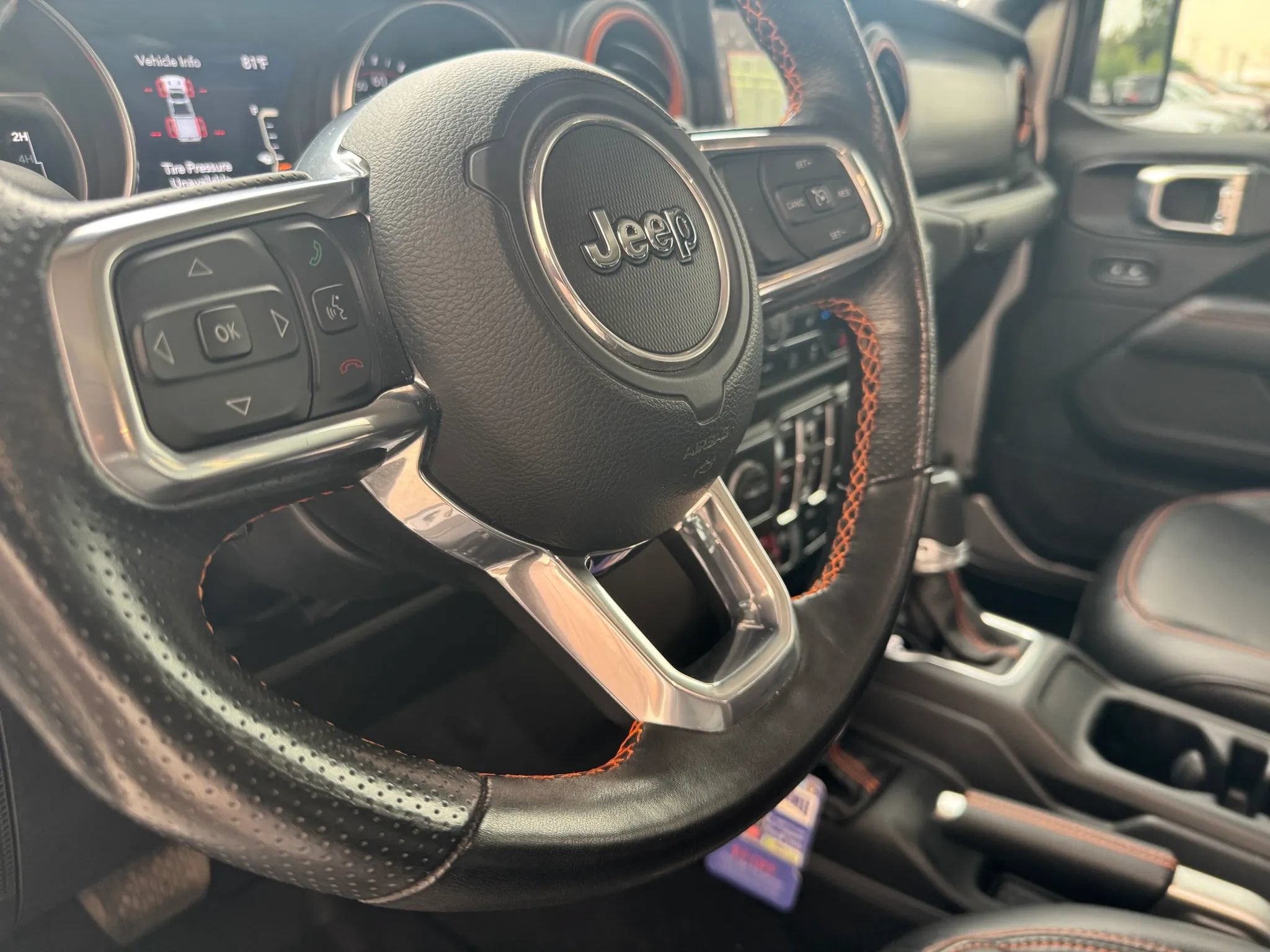 Used 2022 Jeep Gladiator Mojave w/ LED Lighting Group AWD/4WD image 11