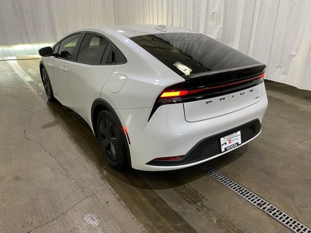 Used 2023 Toyota Prius LE image 6