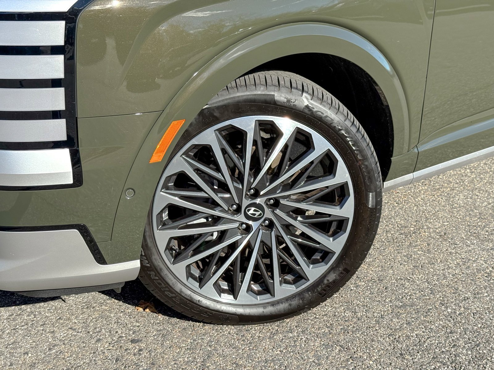 Used 2026 Hyundai Palisade Calligraphy image 10