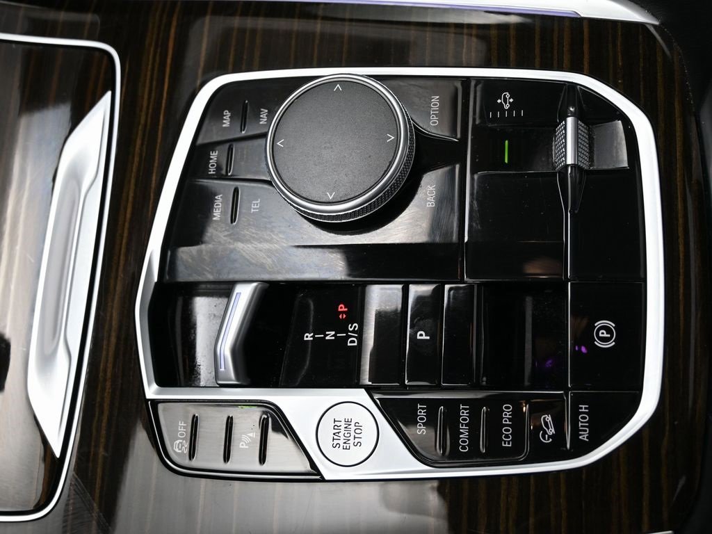 Used 2023 BMW X7 xDrive40i image 33