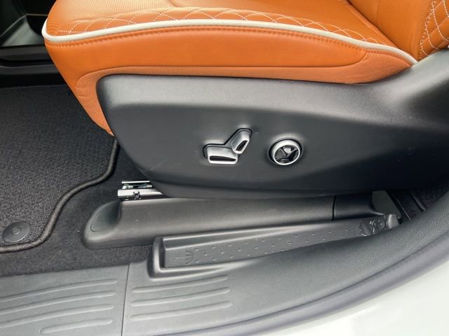 New 2026 Chrysler Pacifica Pinnacle FWD image 16