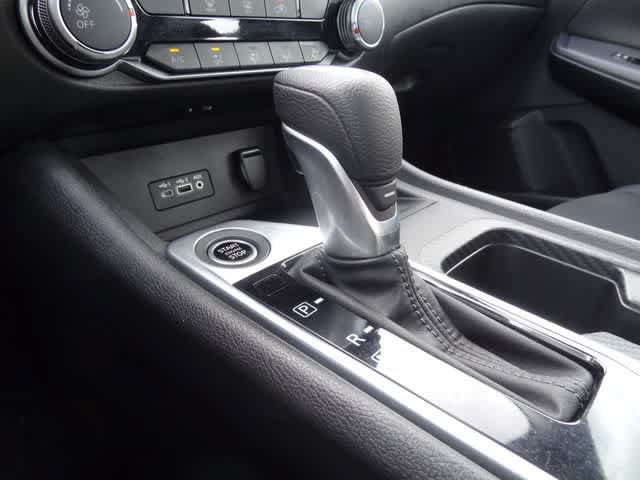 Used 2023 Nissan Sentra SV FWD image 30