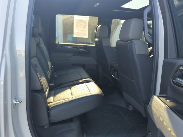 Used 2026 Chevrolet Silverado 2500 ZR2 w/ LPO, Dark Essentials Package AWD/4WD image 18