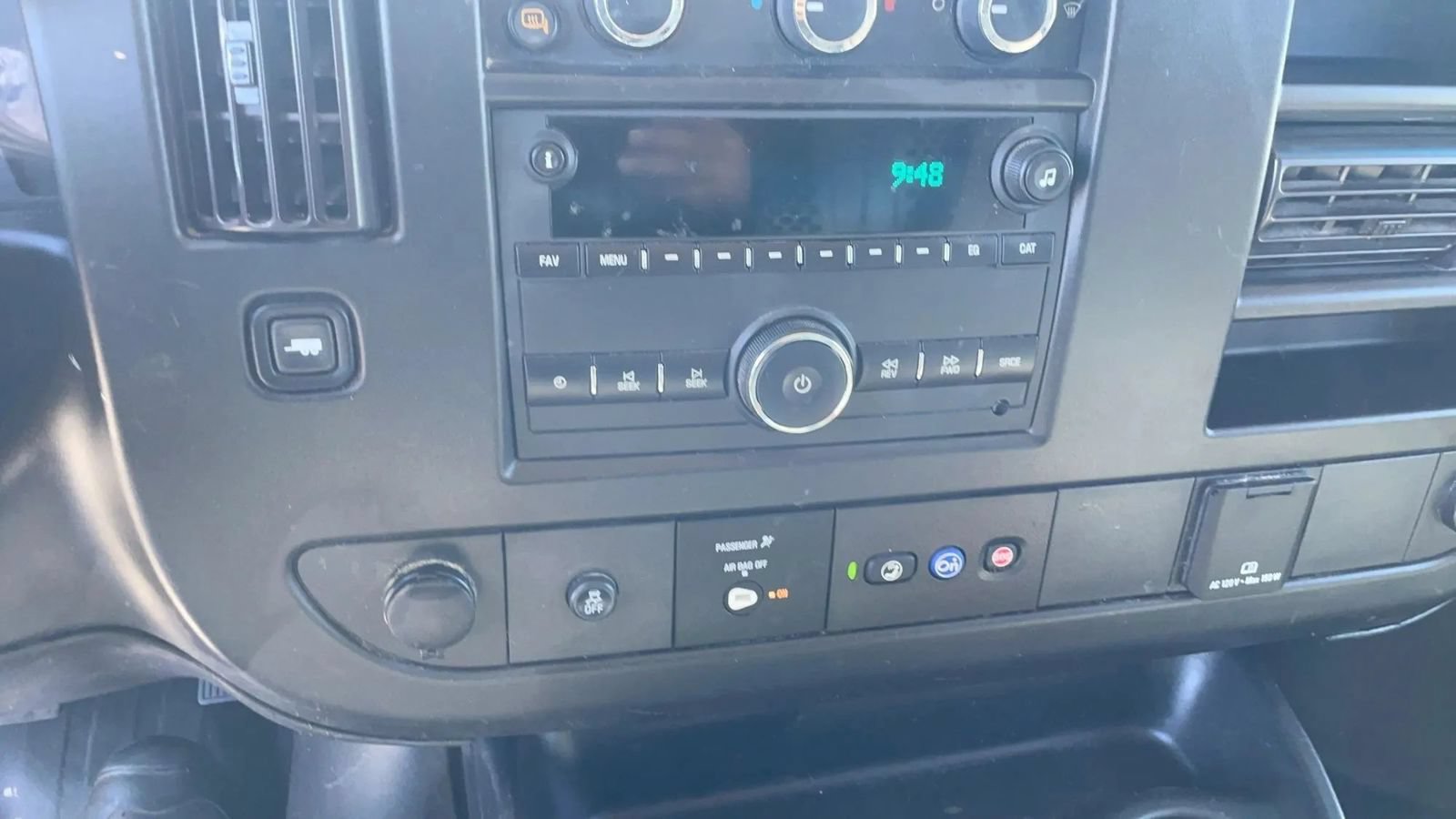 Used 2021 Chevrolet Express 2500 w/ Driver Convenience Package RWD image 12