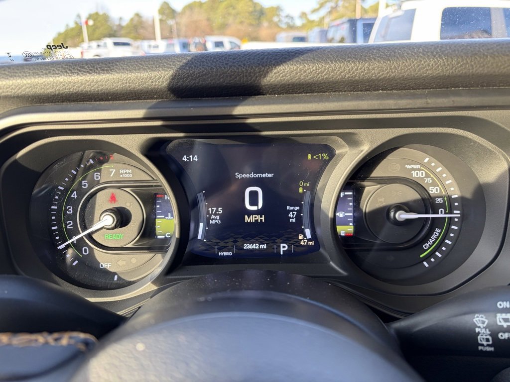 Used 2024 Jeep Wrangler Unlimited w/ LED Headlamp & Fog Lamp Group image 12