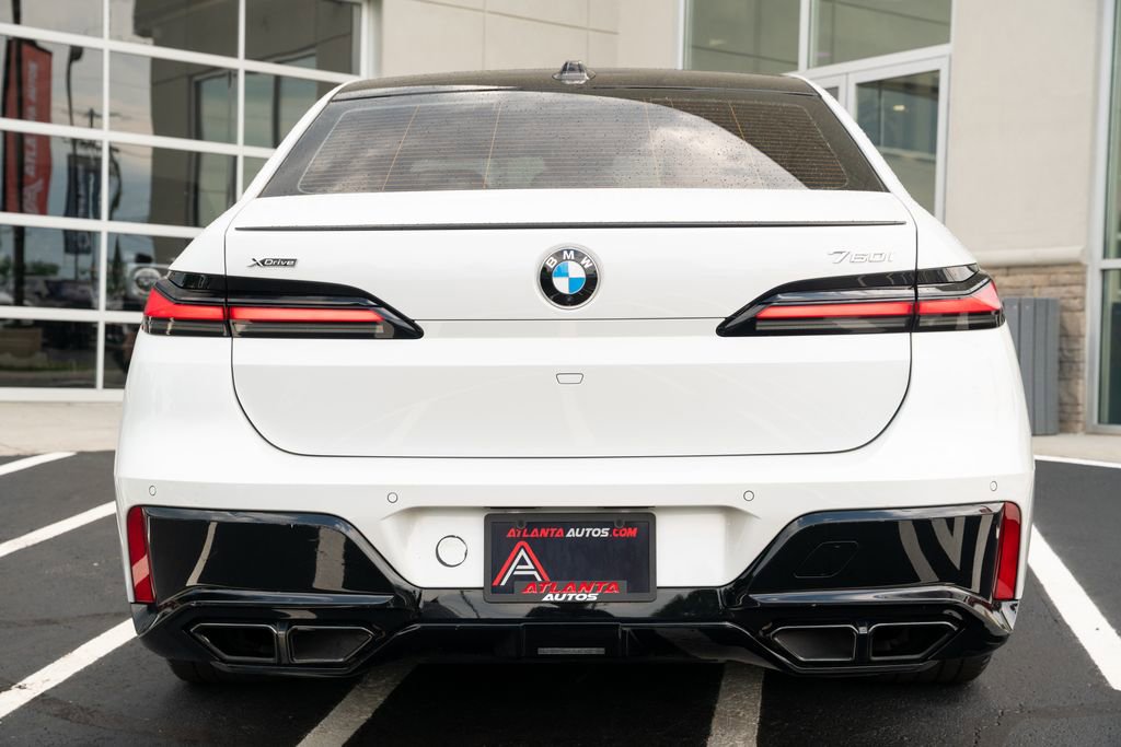 Used 2023 BMW 760i xDrive AWD/4WD image 16
