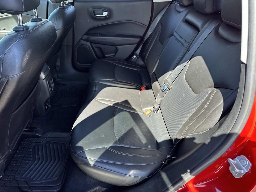 Used 2018 Jeep Compass Limited AWD/4WD image 12